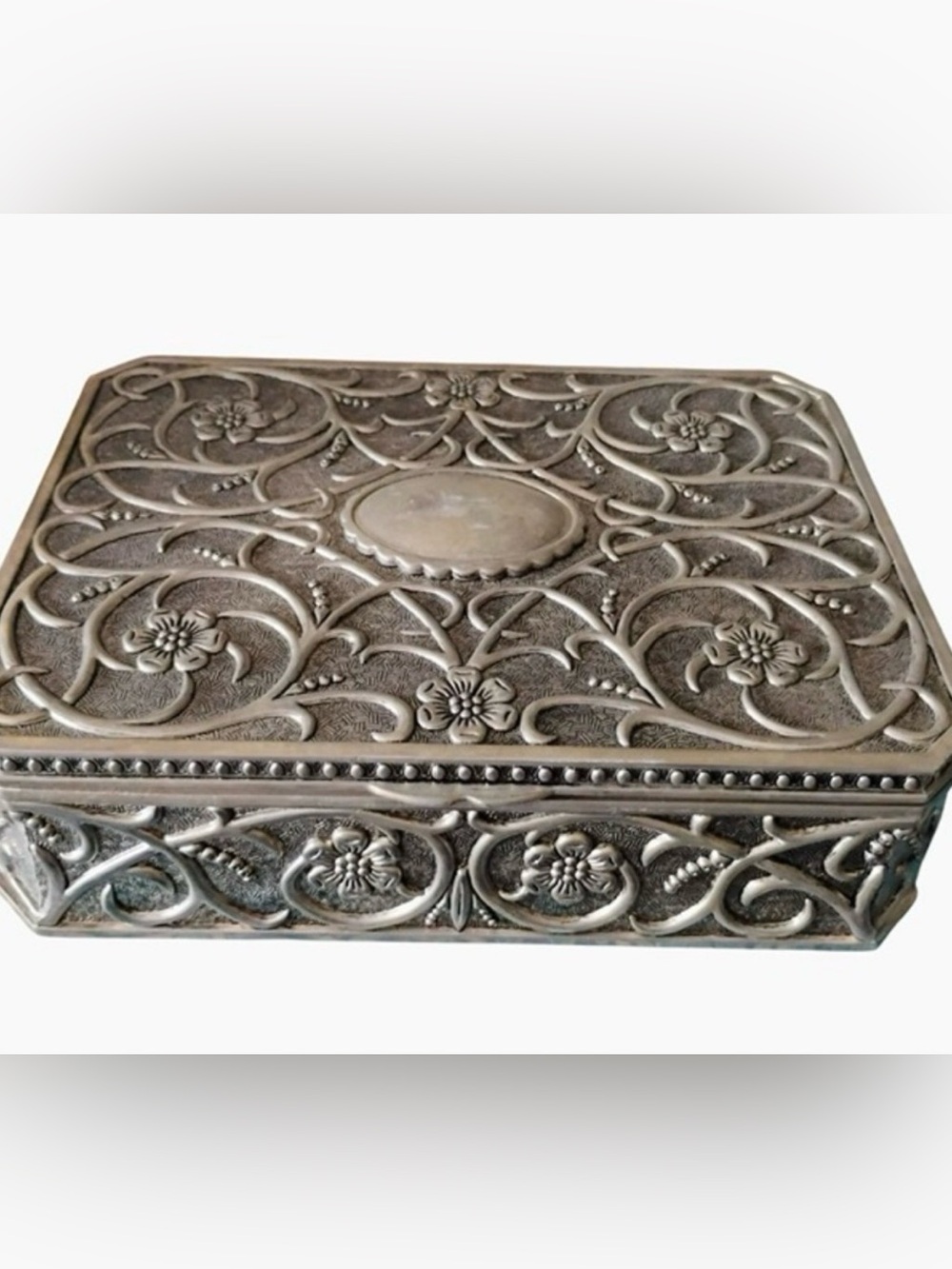 Vintage Godinger Sterling Silver Plated jewelry box with a velvet lining